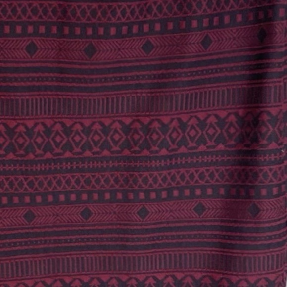 Sanctuary NWT Black & Red Pattern Mini Skirt Size XL - Picture 8 of 8